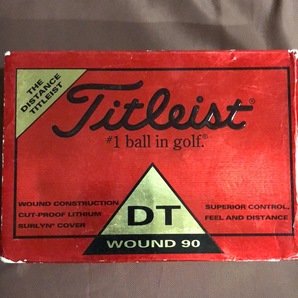 NEW  Vintage  Titleist DT 90 White Golf Balls- 12 balls NWT